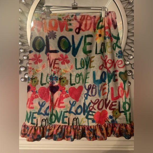 Natural Life “Love” Towel Wrap•Multicolor•
Ruffle Hem•Velcro•Size S/M •NWT - Picture 2 of 13